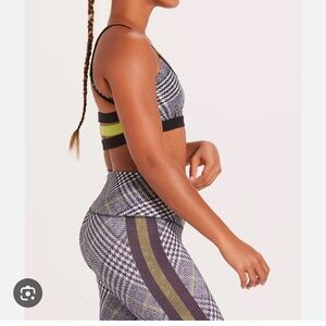 Niyama Sol Black and Gray Houndstooth Leggings